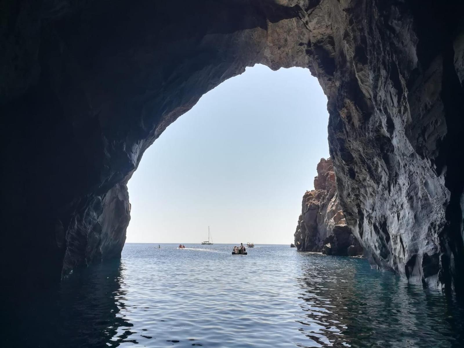 "Appartamento Del Mare Gliaca" Con Vista Isole Eolie,Ampia Terrazza,Wifi E Parcheggio Privato Gratuito Piraino Zewnętrze zdjęcie