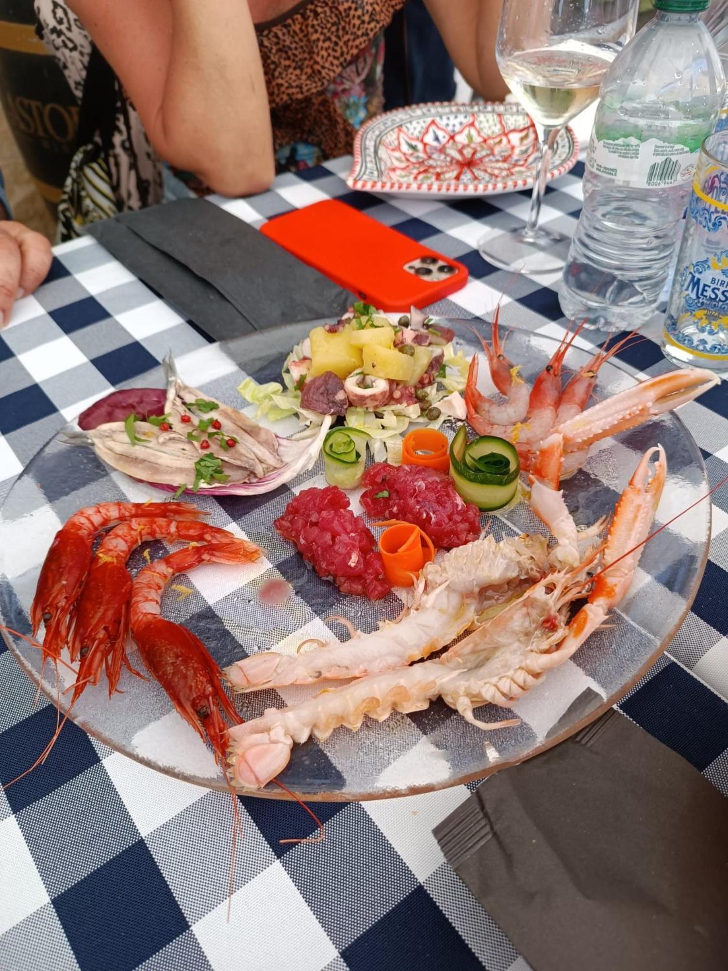 "Appartamento Del Mare Gliaca" Con Vista Isole Eolie,Ampia Terrazza,Wifi E Parcheggio Privato Gratuito Piraino Zewnętrze zdjęcie