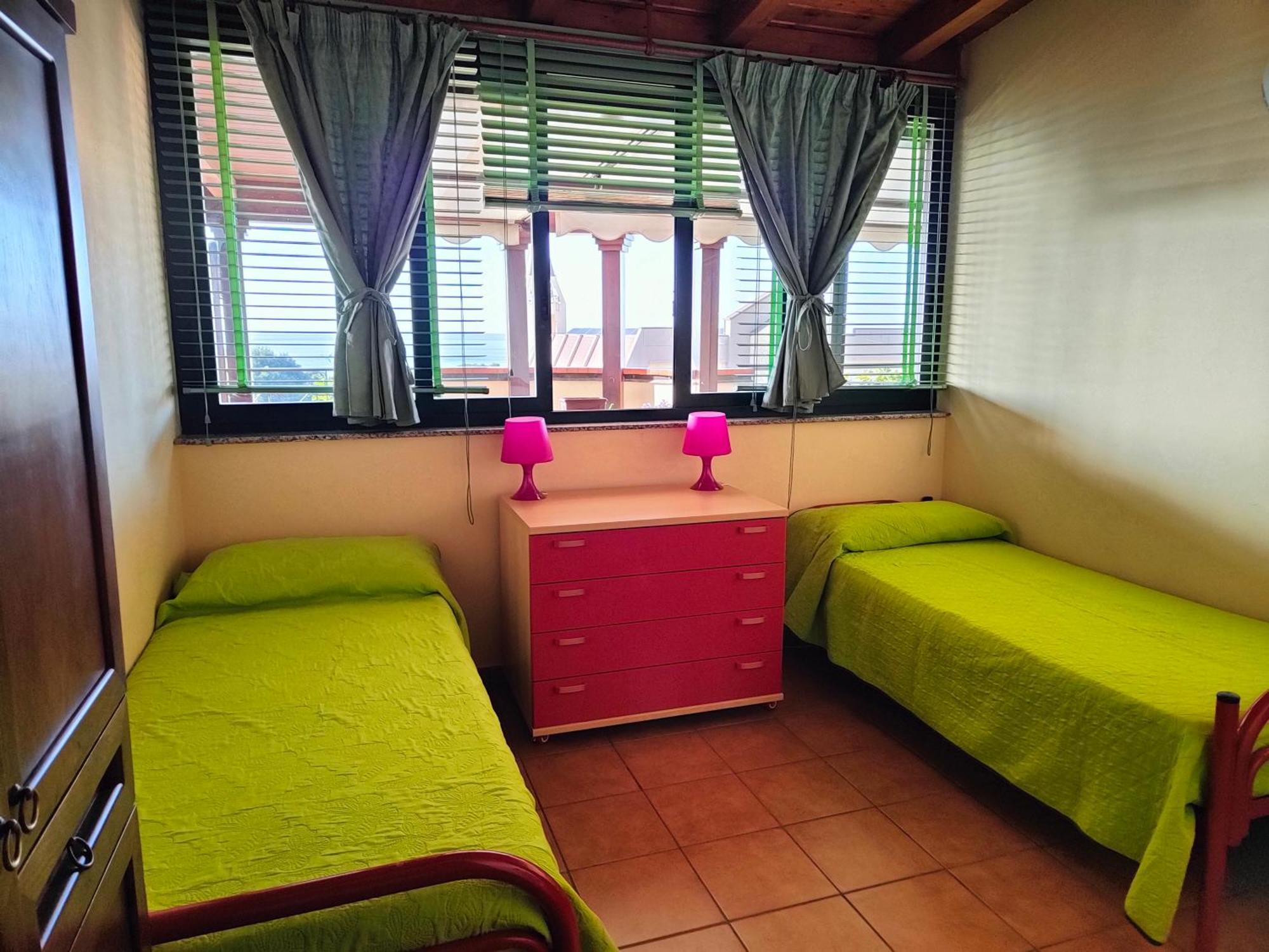 "Appartamento Del Mare Gliaca" Con Vista Isole Eolie,Ampia Terrazza,Wifi E Parcheggio Privato Gratuito Piraino Zewnętrze zdjęcie