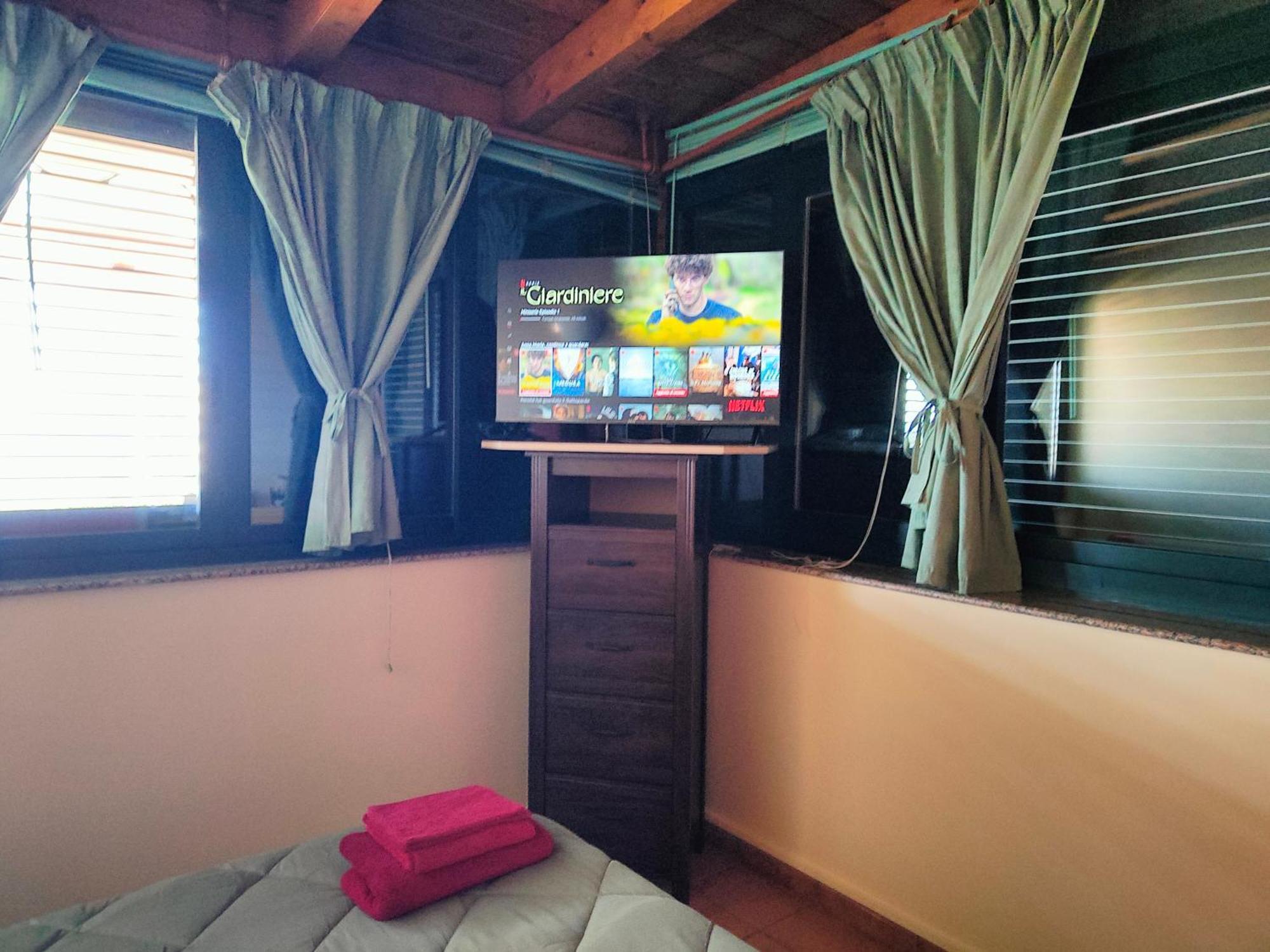 "Appartamento Del Mare Gliaca" Con Vista Isole Eolie,Ampia Terrazza,Wifi E Parcheggio Privato Gratuito Piraino Zewnętrze zdjęcie